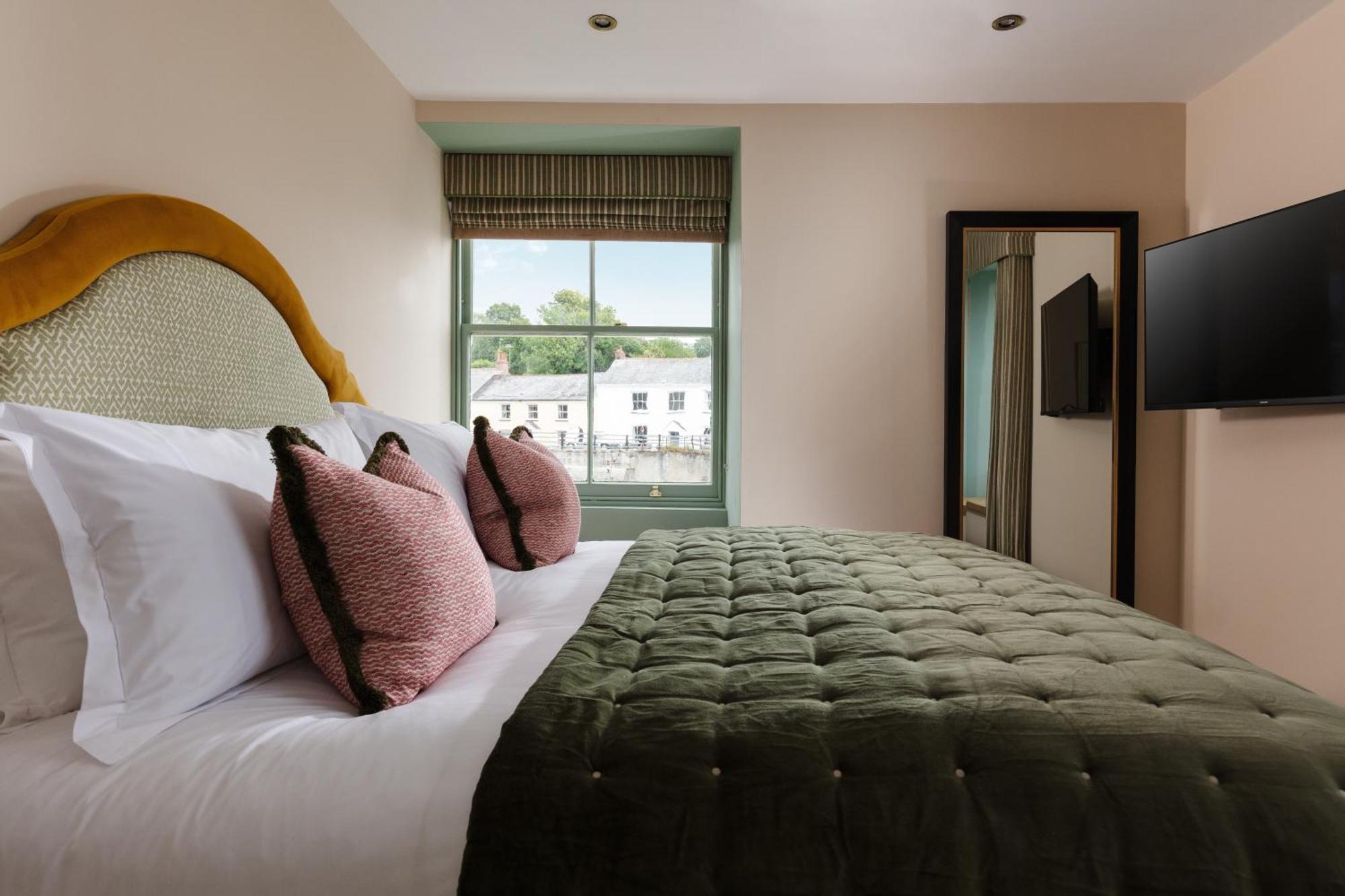 Inn Pier House 3*