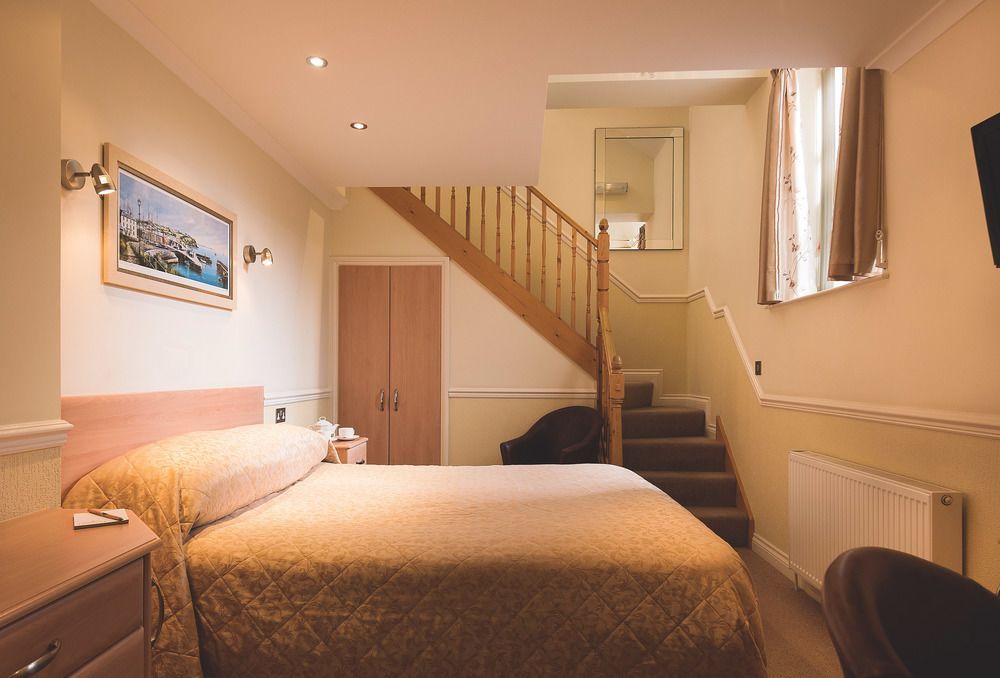 Pier House Inn