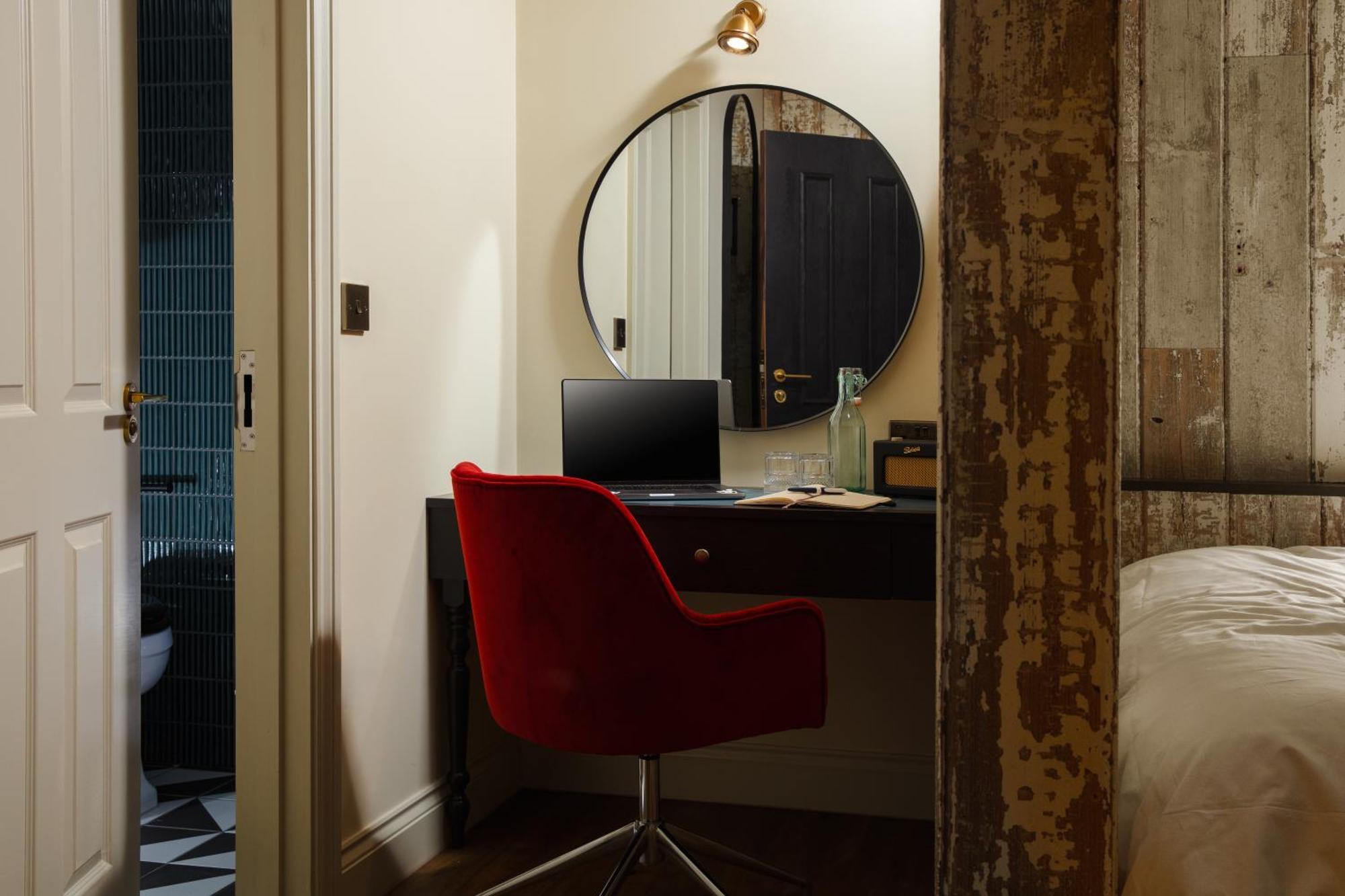 Pier House Мини-отель 3*