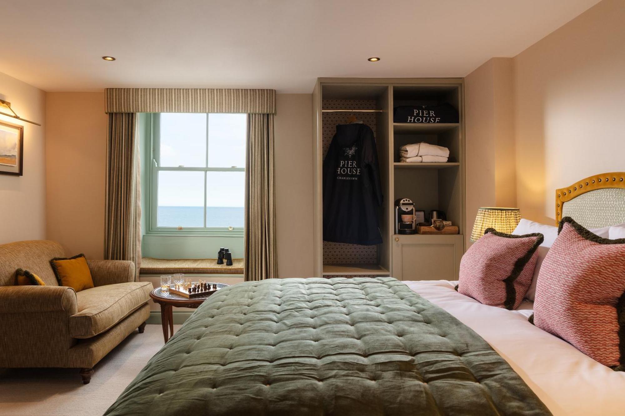 Мини-отель Pier House 3*
