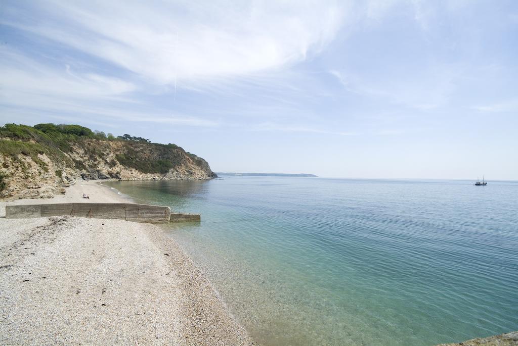 Pier House Мини-отель 3*